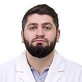 Врач Аюбов Ражаб Абдулбасирович