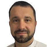 Врач Ахадов Руслан Ахадович