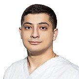 Врач Ахмедов Эльвин Ифратович