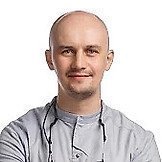 Врач Александров Денис Андреевич