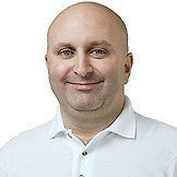 Врач Алескеров Эльчин Шахинович