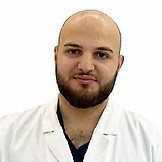 Врач Ананьев Артем Каренович