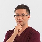 Врач Авербух Антон Гершевич