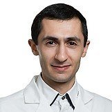 Врач Азатян Кярам Арутюнович
