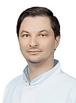 Врач Батраков Артём Александрович