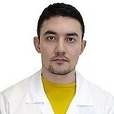 Врач Базаров Артем Хамракулыевич