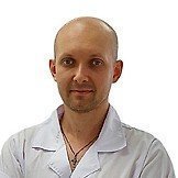 Врач Белов Максим Владимирович