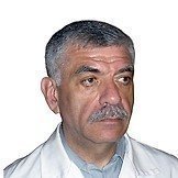 Врач Бугаков Валерий Михайлович