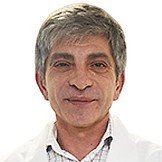 Врач Чалаев Альберт Газибекович