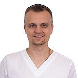 Врач Чумаченко Денис Андреевич