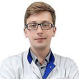 Врач Дынин Павел Сергеевич