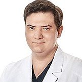 Врач Ганиятов Анвар Ринатович