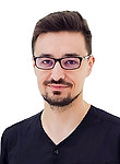Врач Гильмутдинов Артур Робертович