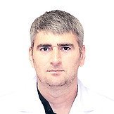Врач Гунашев Рахман Рукманович