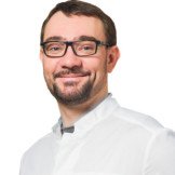 Врач Густелев Юрий Александрович