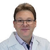 Врач Ибраев Анатолий Томасович