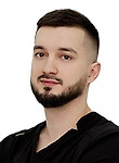 Врач Идрис Али Яссер