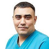 Врач Идрисов Руслан Альбертович