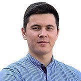 Врач Яркинбоев Мансур Нажмиддинович