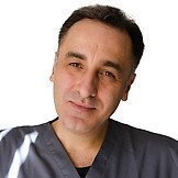 Врач Халайчев Евгений Евгеньевич