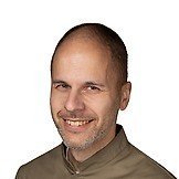 Врач Халатов Евгений Арсенович