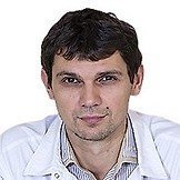 Врач Хармич Олег Викторович