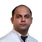 Врач Ходяков Руслан Фикратович