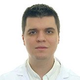 Врач Кустов Петр Владимирович