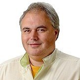 Врач Ламден Дмитрий Константинович