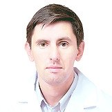 Врач Леонов Евгений Борисович