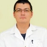 Врач Листвин Роман Николаевич