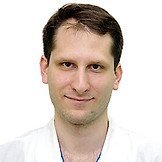 Врач Матвеев Артем Викторович