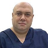Врач Медведев Юрий Леонидович