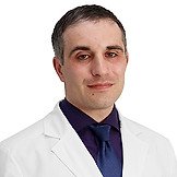 Врач Надыршин Георгий Рашитович