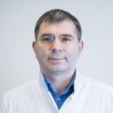 Врач Назаров Роман Николаевич