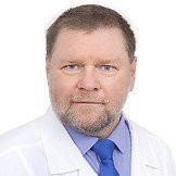 Врач Новиков Юрий Константинович