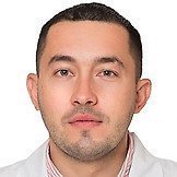 Врач Панюхов Роман Романович