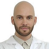 Врач Пестерев Артур Янович