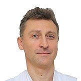 Врач Плахов Владислав Николаевич