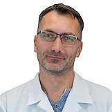 Врач Полежаев Владимир Фиалович