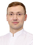 Врач Попов Илья Андреевич