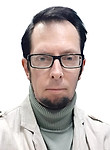 Врач Резаков Артем Александрович
