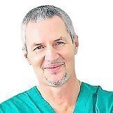 Врач Сабельников Владимир Васильевич