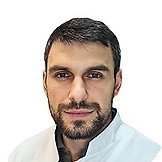 Врач Сафаров Артём Эмиргусейнович