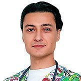 Врач Салахат Родион Раджаи