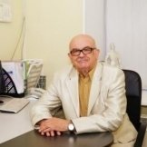 Врач Шустин Анатолий Владимирович