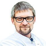 Врач Шустов Денис Вадимович
