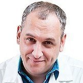 Врач Стрельский Максим Анатольевич