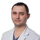 Врач Сулейманов Азиз Алишерович