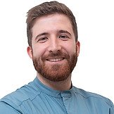 Врач Султанов Амир Гасанович